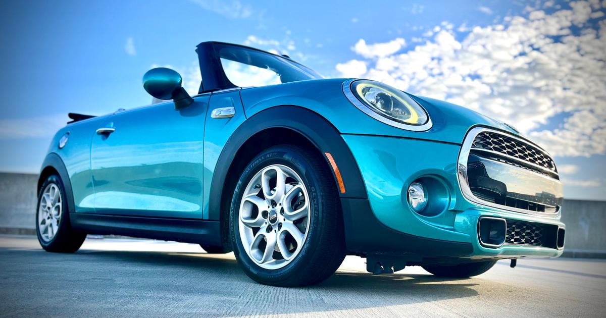 MINI Convertible 2019 rental in Tampa, FL by TOP CAR RENTALS T. Turo