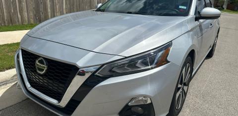 Nissan Altima 2019