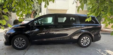 Toyota Sienna 2023