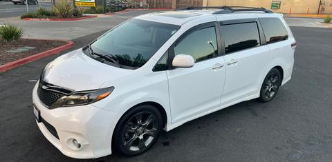 Toyota Sienna 2015