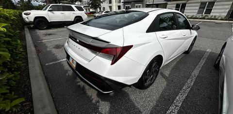 Hyundai Elantra 2025