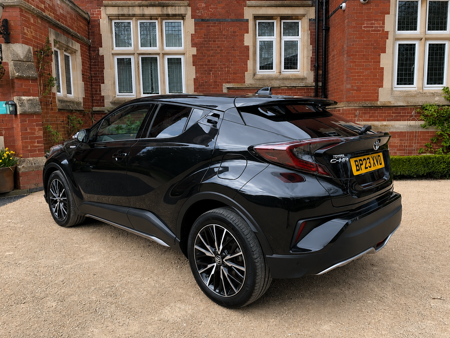 Toyota C-HR 2023 in Bristol