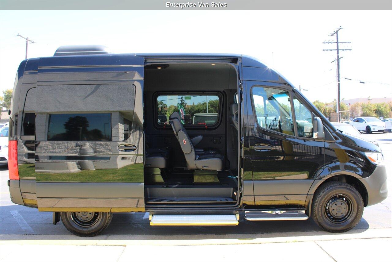 Car Rental Benz 12 Seater Van Rental Van For Sale 12 Passenger 12