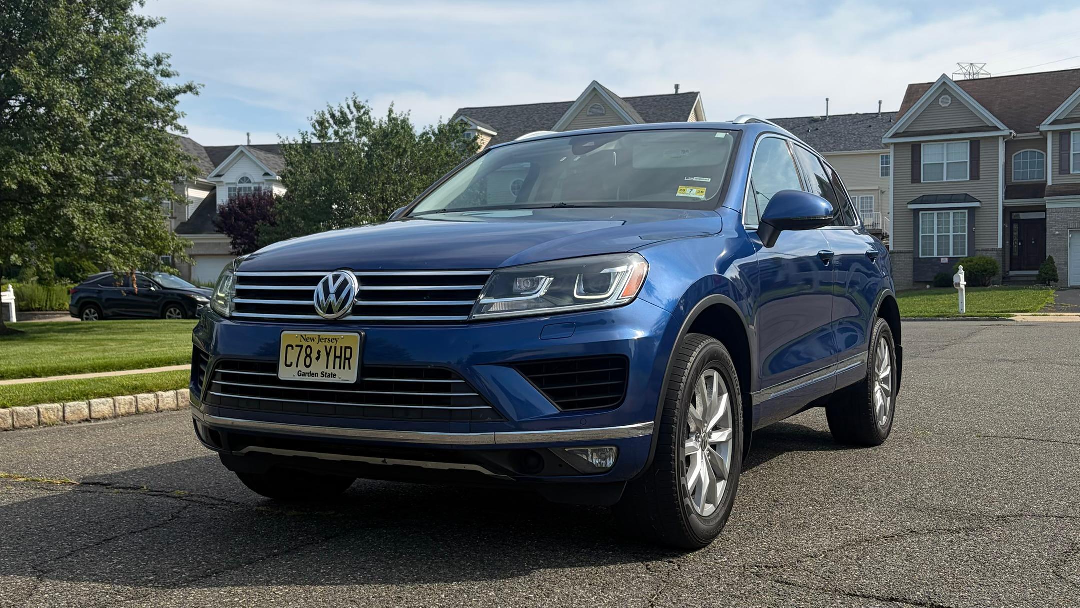 Volkswagen Touareg 2016 in Sayreville, NJ