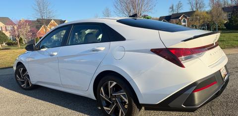 Hyundai Elantra 2025