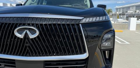 INFINITI QX80 2025