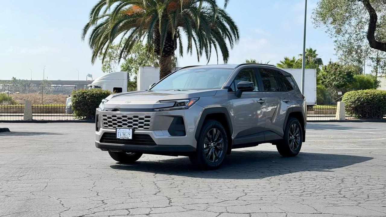 Toyota RAV4 Hybrid 2026 in El Segundo, CA