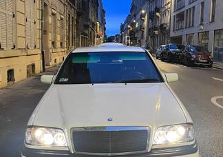 Catégorie de véhicule : Mercedes-Benz C-Class