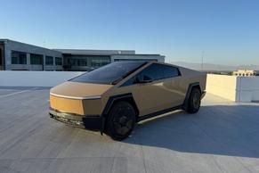 Tesla Cybertruck 2024 in Las Vegas