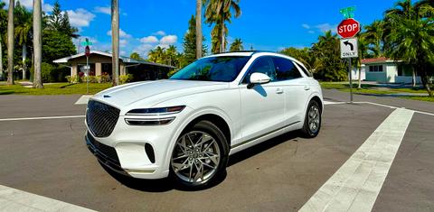 Genesis GV70 2025