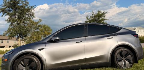 Tesla Model Y 2026