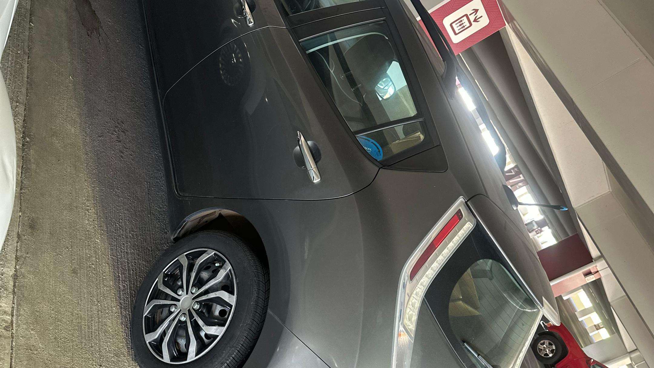 Nissan LEAF 2015 in 