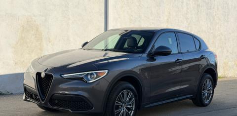 Alfa Romeo Stelvio 2023