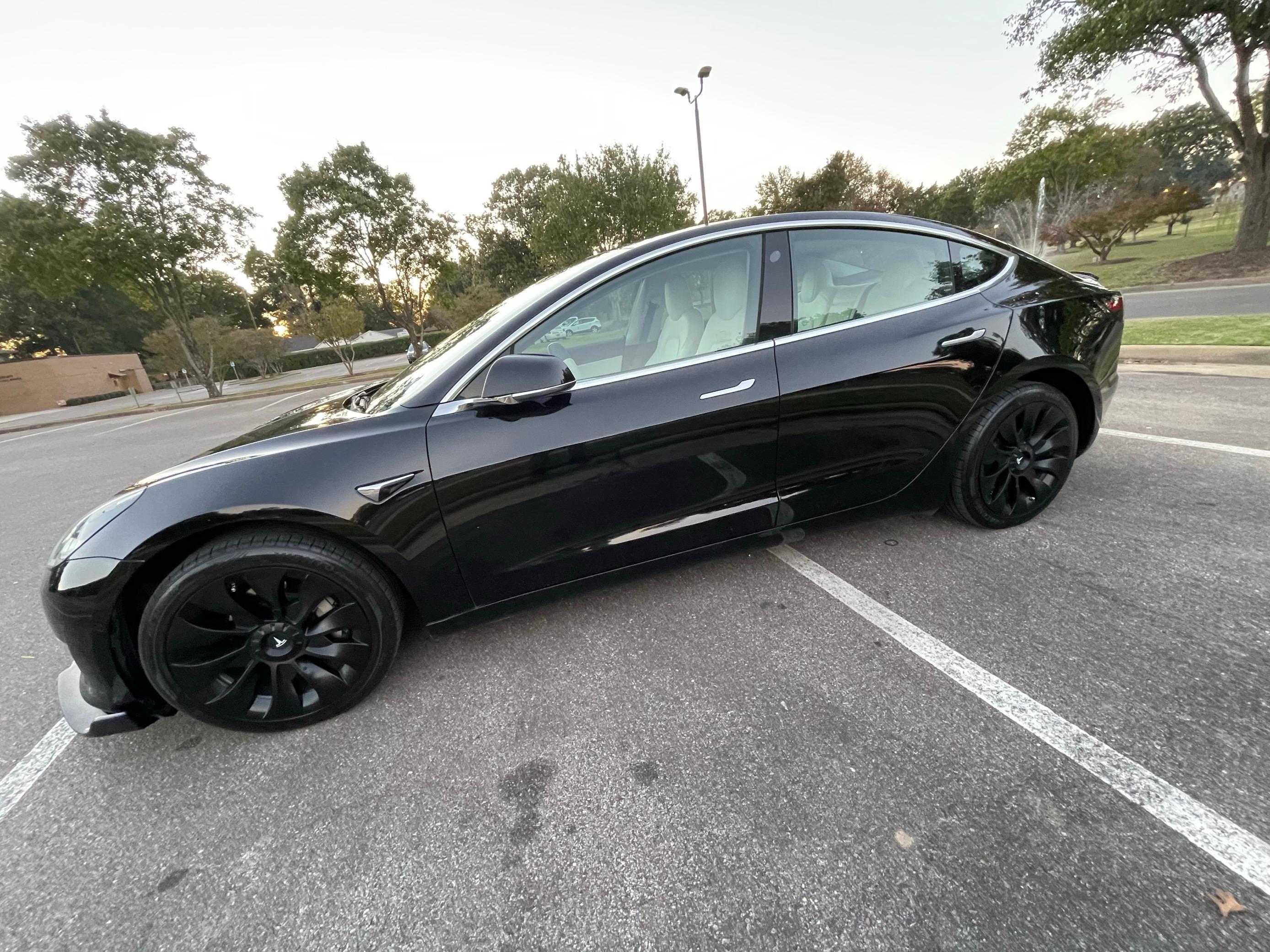 Tesla Model 3 2019 in Memphis, TN