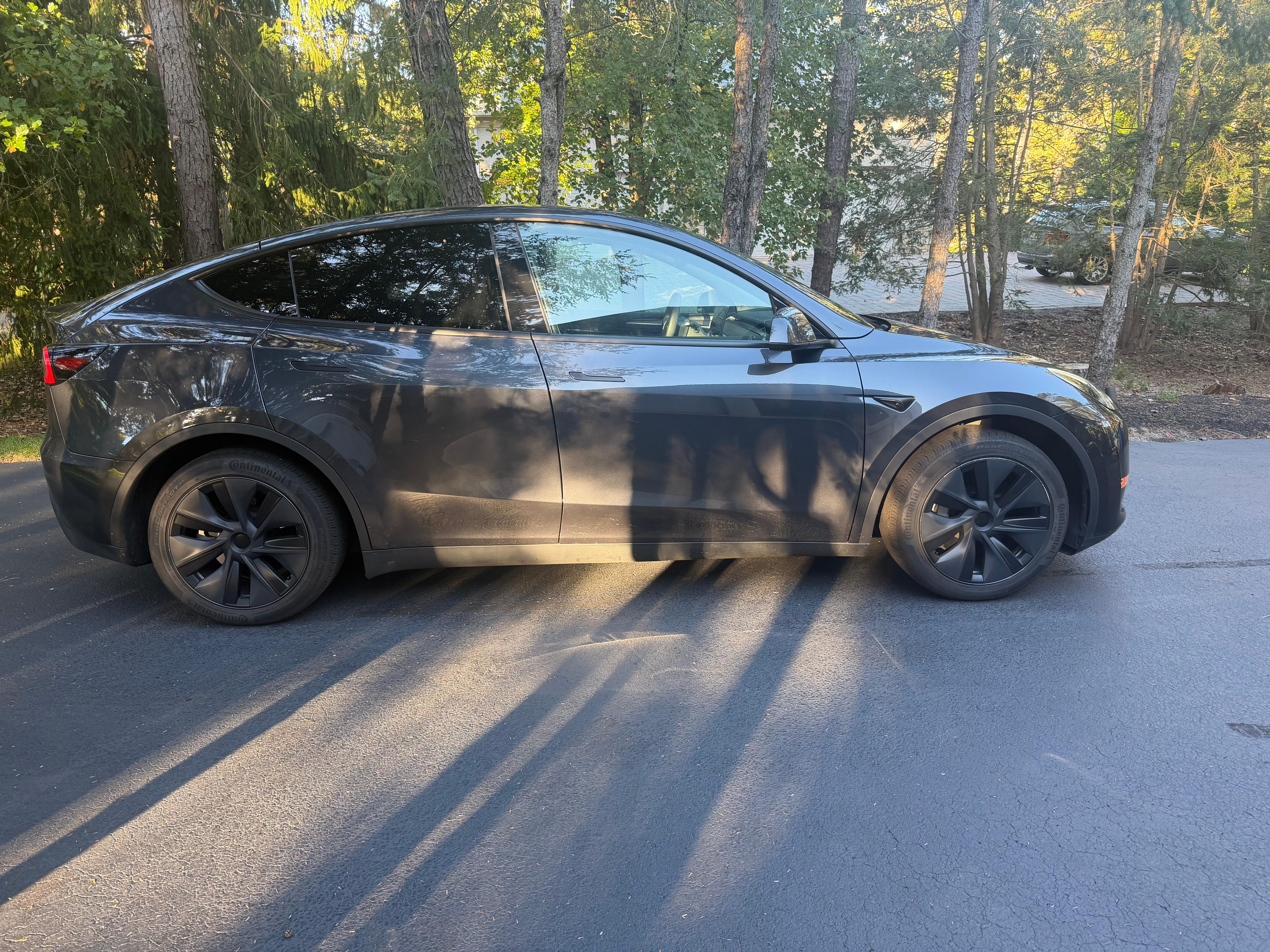 Tesla Model Y 2024 in Evesham, NJ