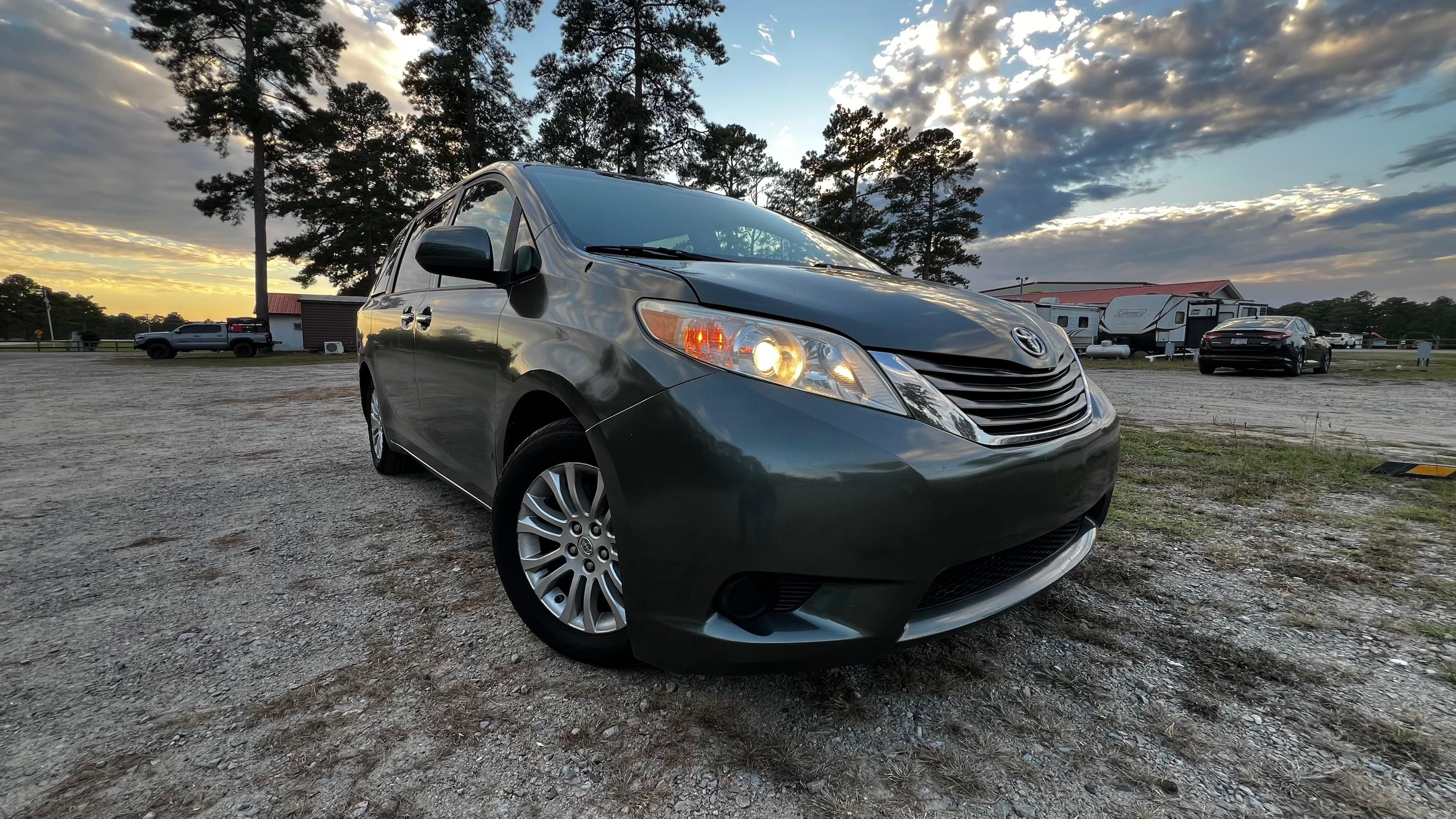 Toyota Sienna 2013 in Raeford, NC