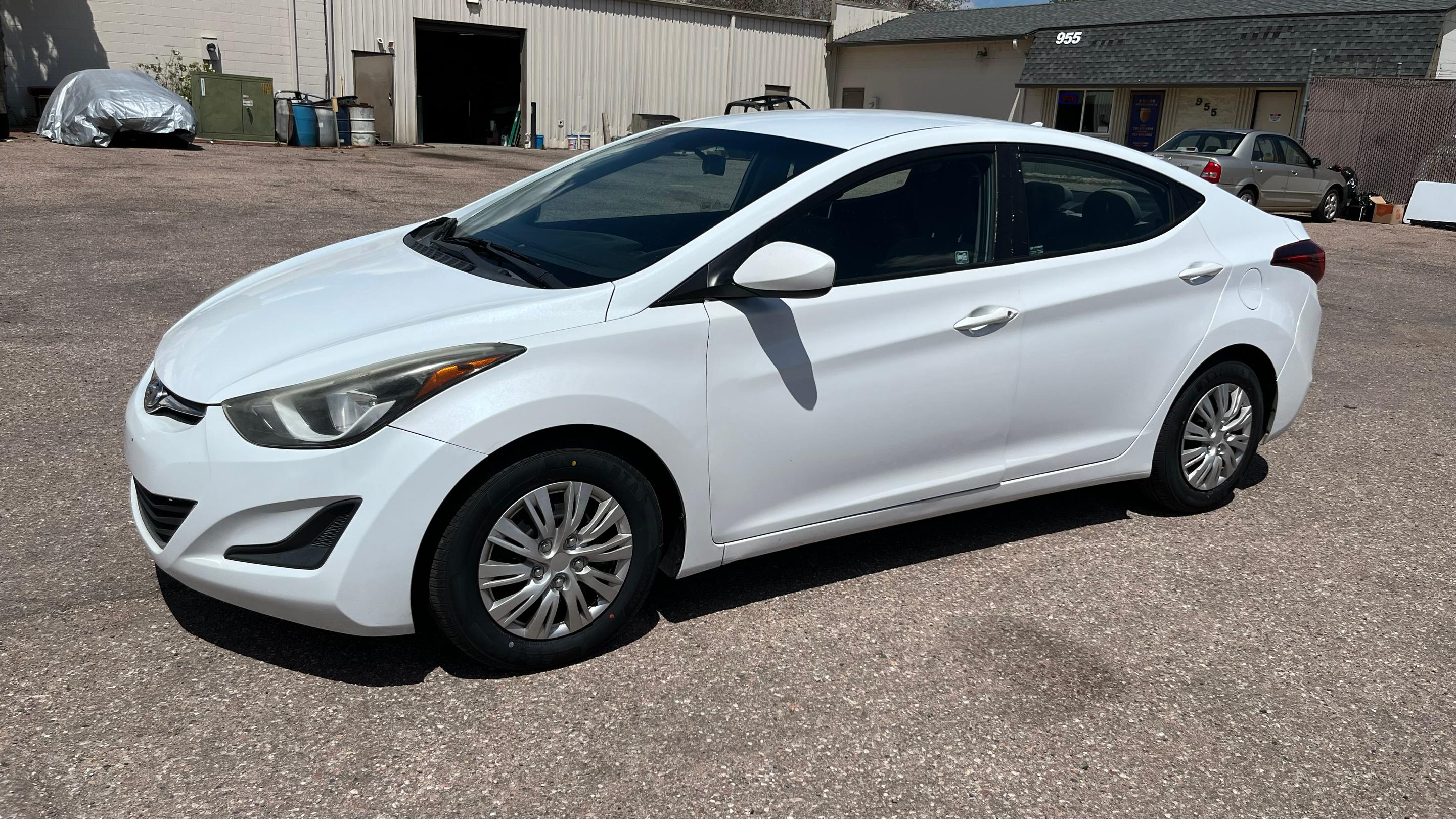 Hyundai Elantra 2016 in 