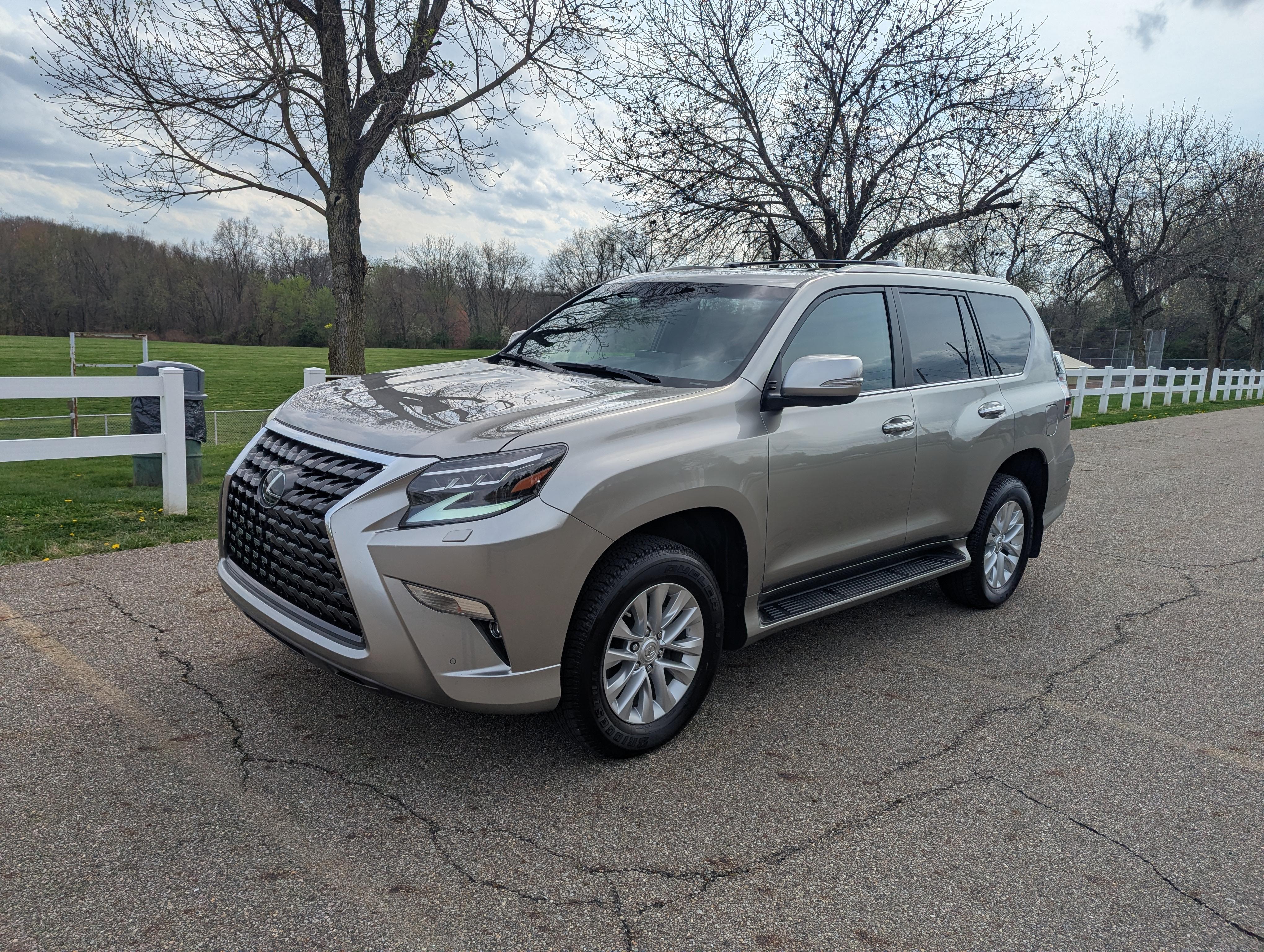 Lexus GX 2023 in Canton, OH