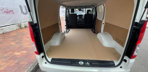Toyota HIACE 2024