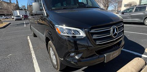 Mercedes-Benz Sprinter 2025