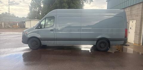 Mercedes-Benz Sprinter Crew 2024