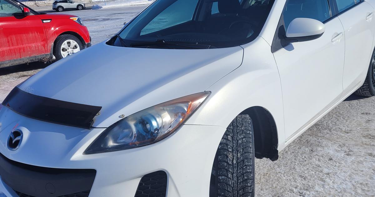 Mazda Mazda3 2012 rental in Beaumont, QC by Lauréanne A. Turo