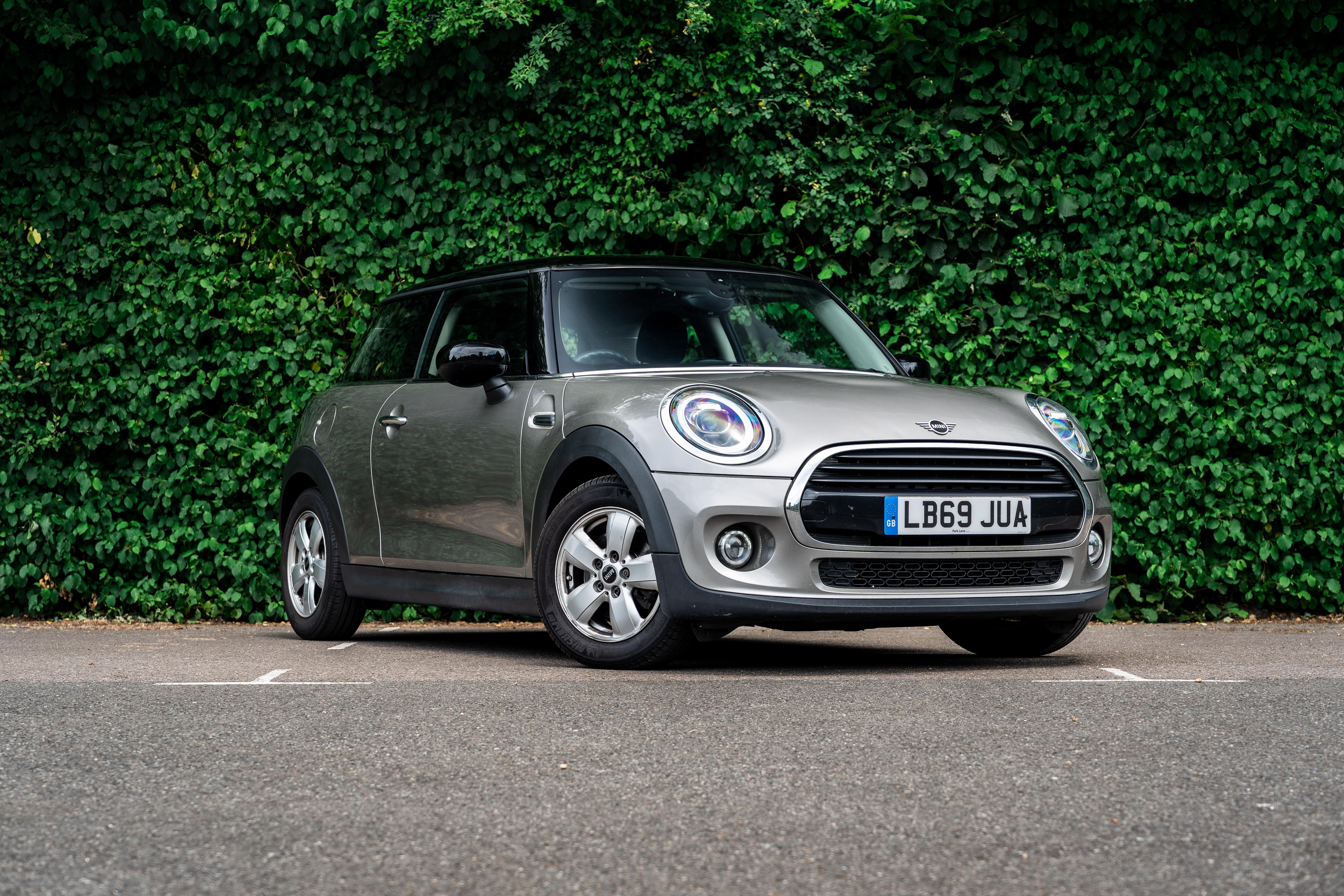 MINI Cooper 2019 in Englefield Green