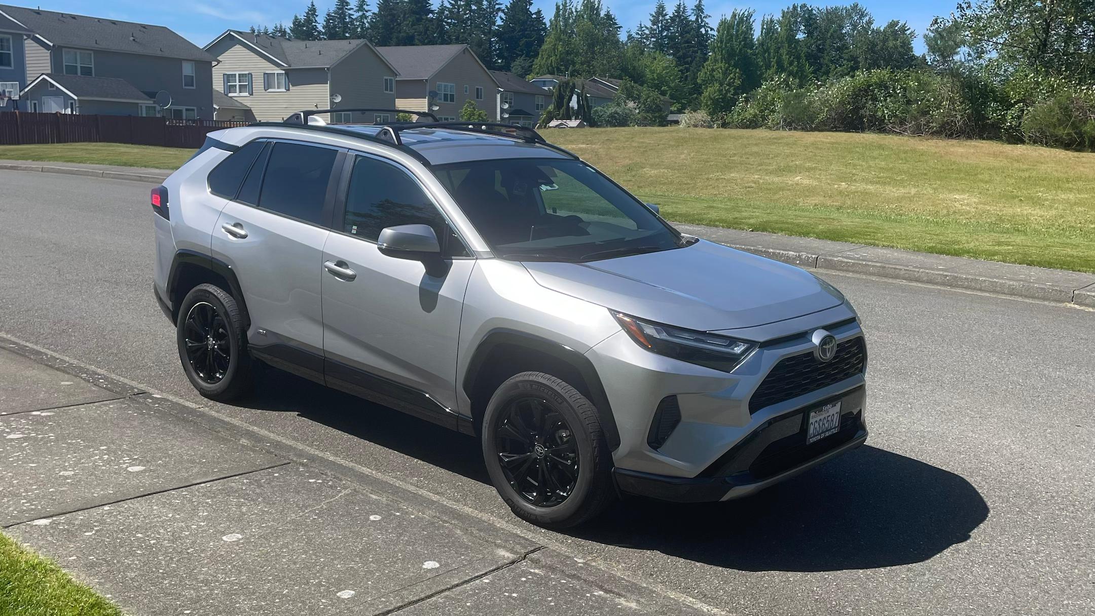 Toyota RAV4 Hybrid 2023 in SeaTac, WA