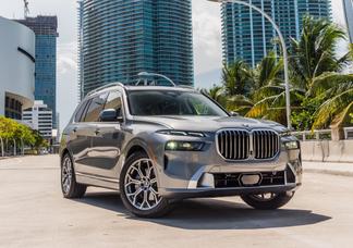 BMW X7 car