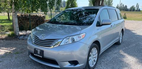 Toyota Sienna 2016