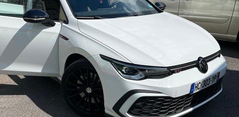 Volkswagen GOLF 2023