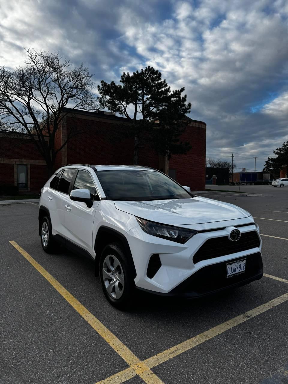 Toyota RAV4 2020 à Mississauga, ON
