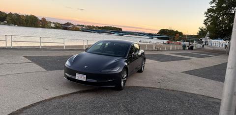 Tesla Model 3 2025