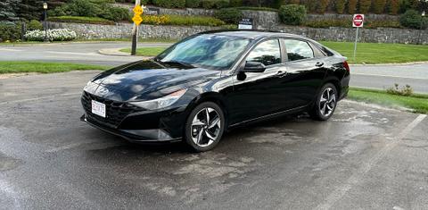 Hyundai Elantra 2023