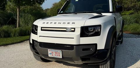 Land Rover Defender 2023