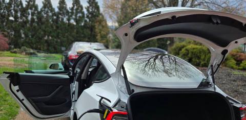 Tesla Model 3 2023