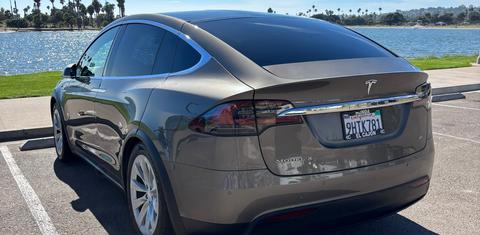 Tesla Model X 2016