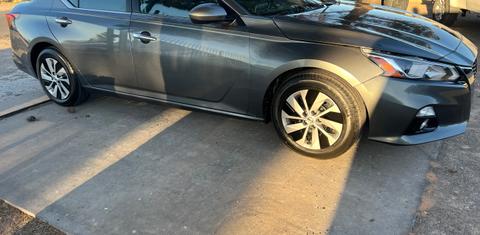 Nissan Altima 2020