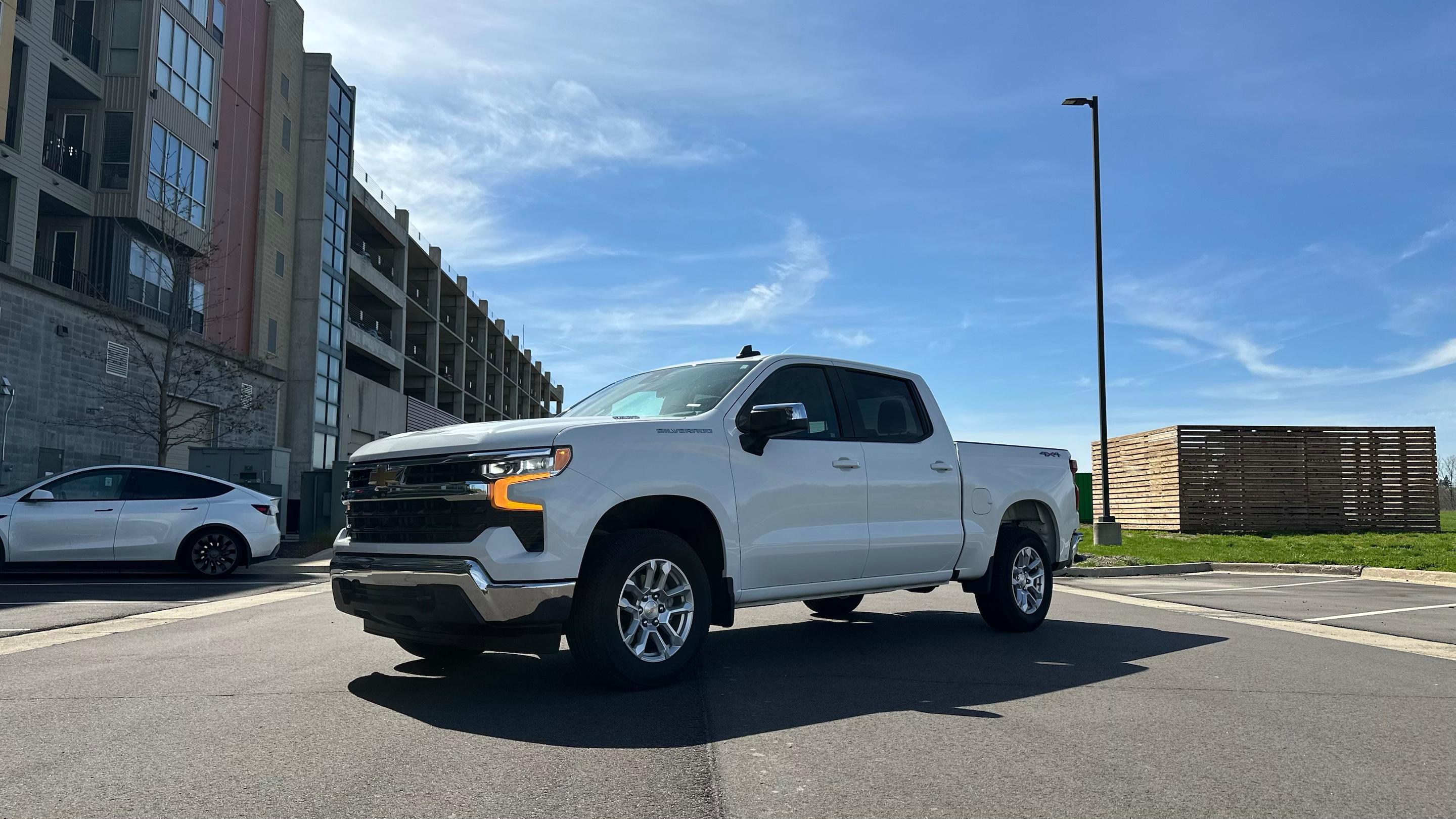 Chevrolet Silverado 1500 2025 in Lansing, MI