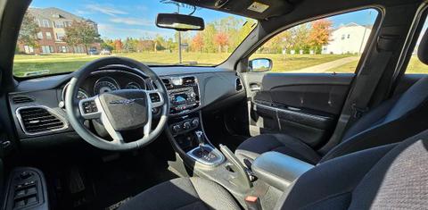 Chrysler 200 2013