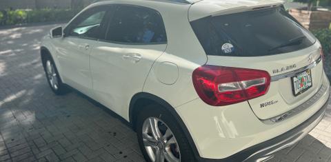 Mercedes-Benz GLA-Class 2015