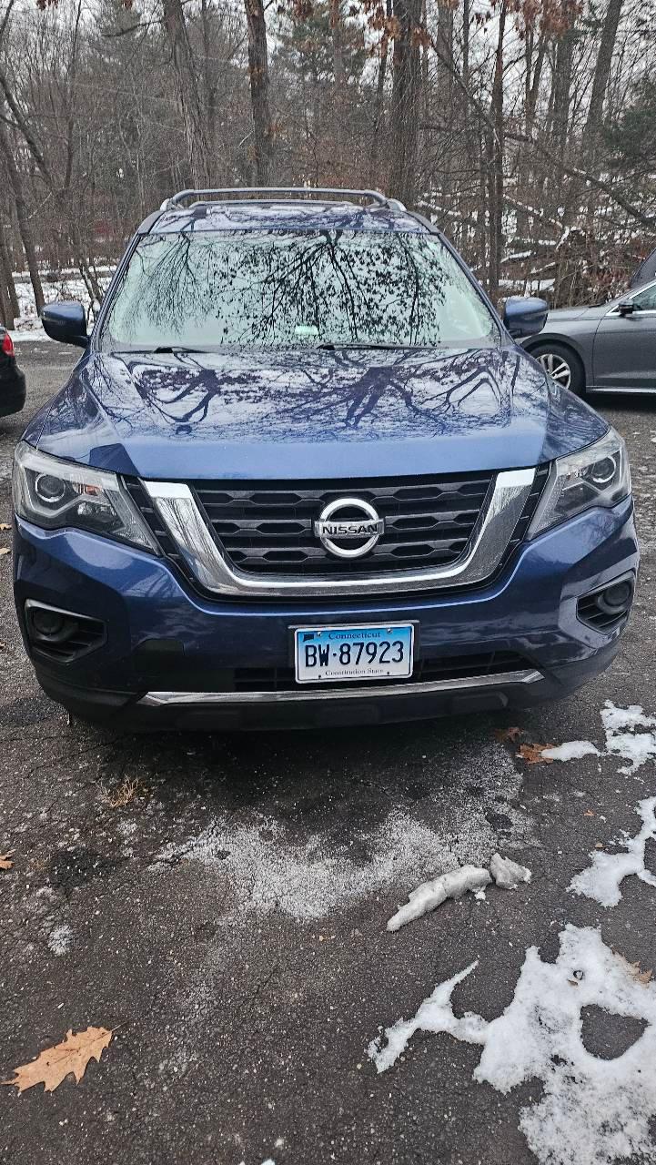 Nissan Pathfinder 2017 in Windsor Locks, CT