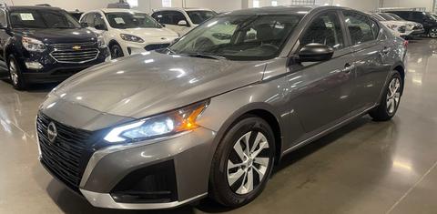 Nissan Altima 2024