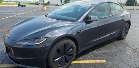 Tesla Model 3 2024
