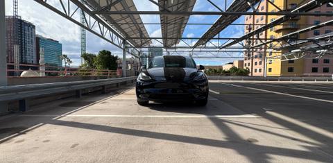 Tesla Model Y 2025