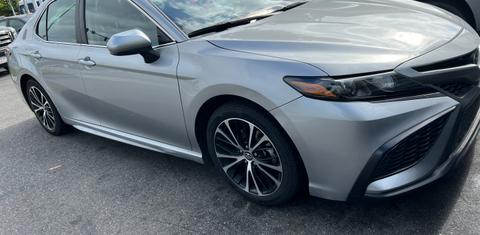 Toyota Camry 2021