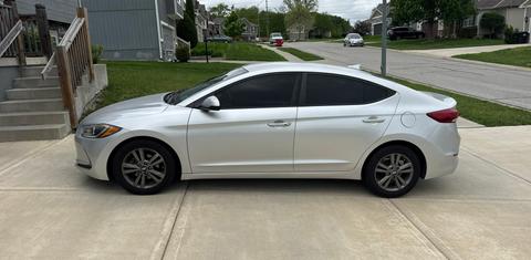 Hyundai Elantra 2017