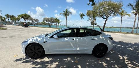 Tesla Model 3 2025