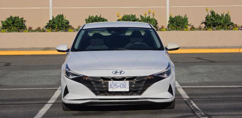 Hyundai Elantra 2022