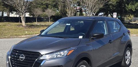 Nissan Kicks Play 2025